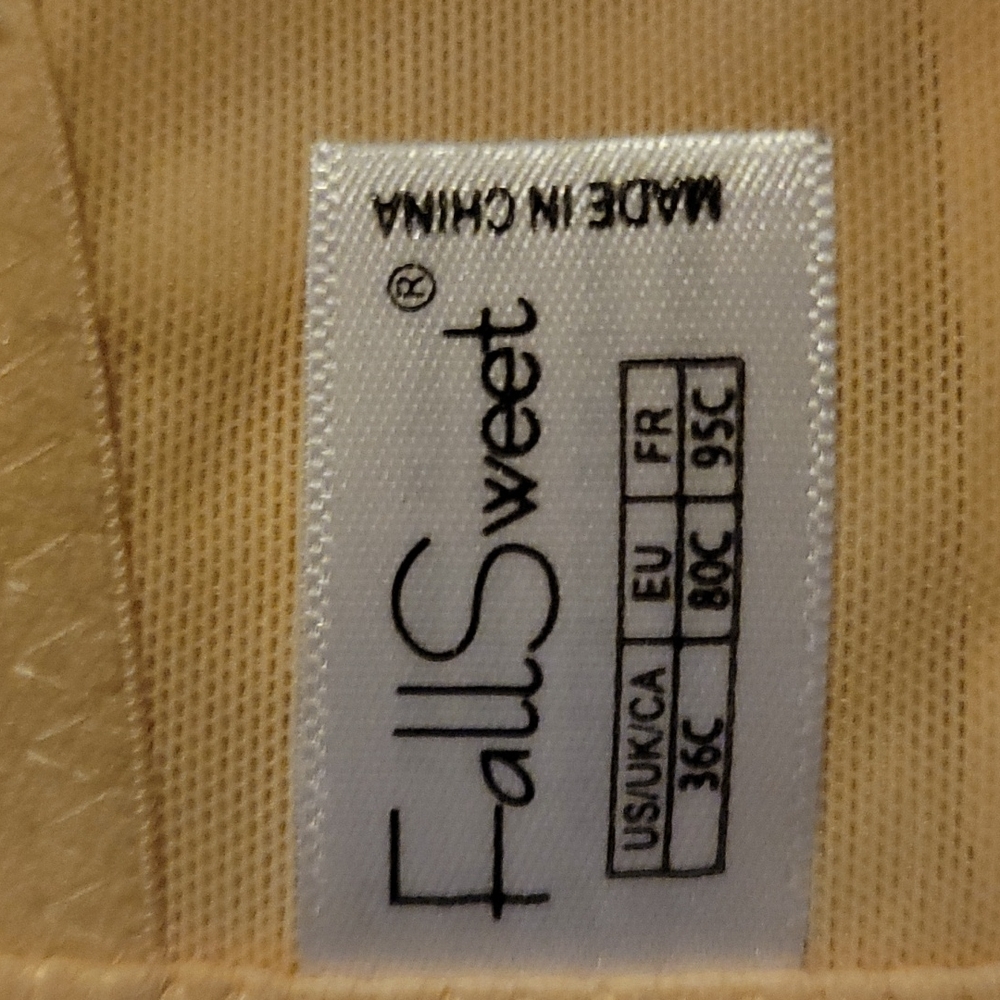NWOT push up bra - Picture 3 of 3